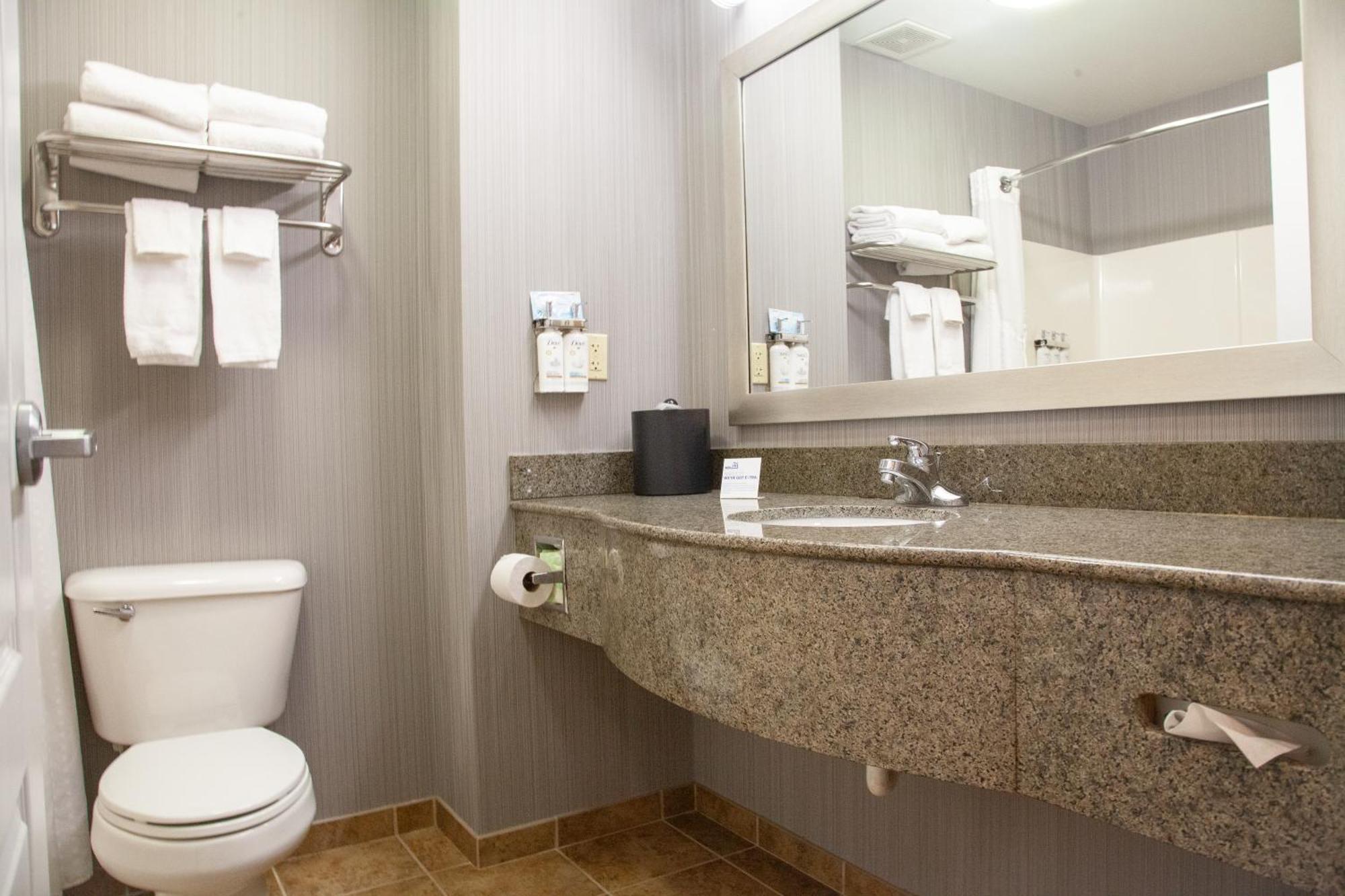 Holiday Inn Express Jackson By Ihg Экстерьер фото