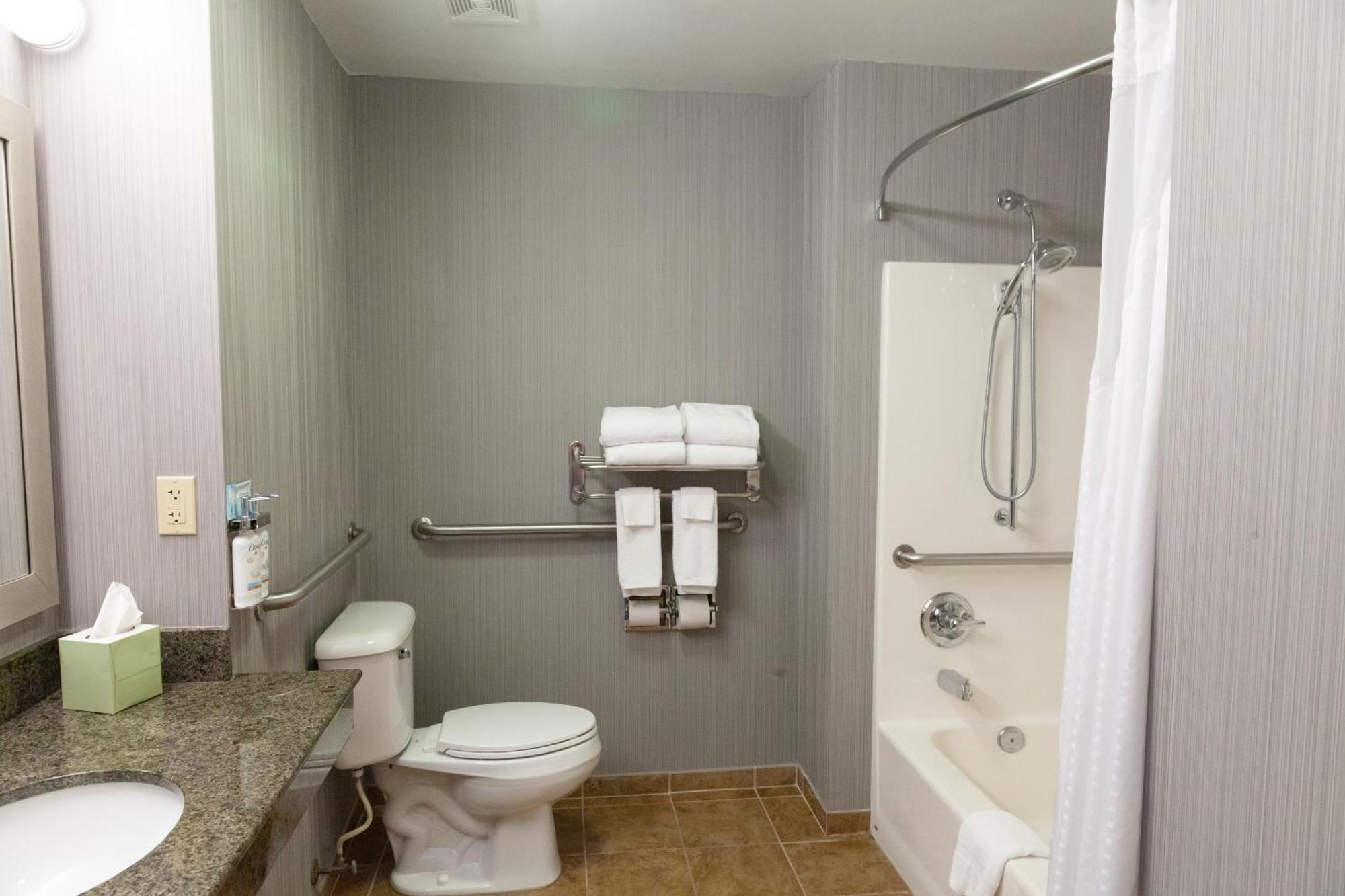 Holiday Inn Express Jackson By Ihg Экстерьер фото