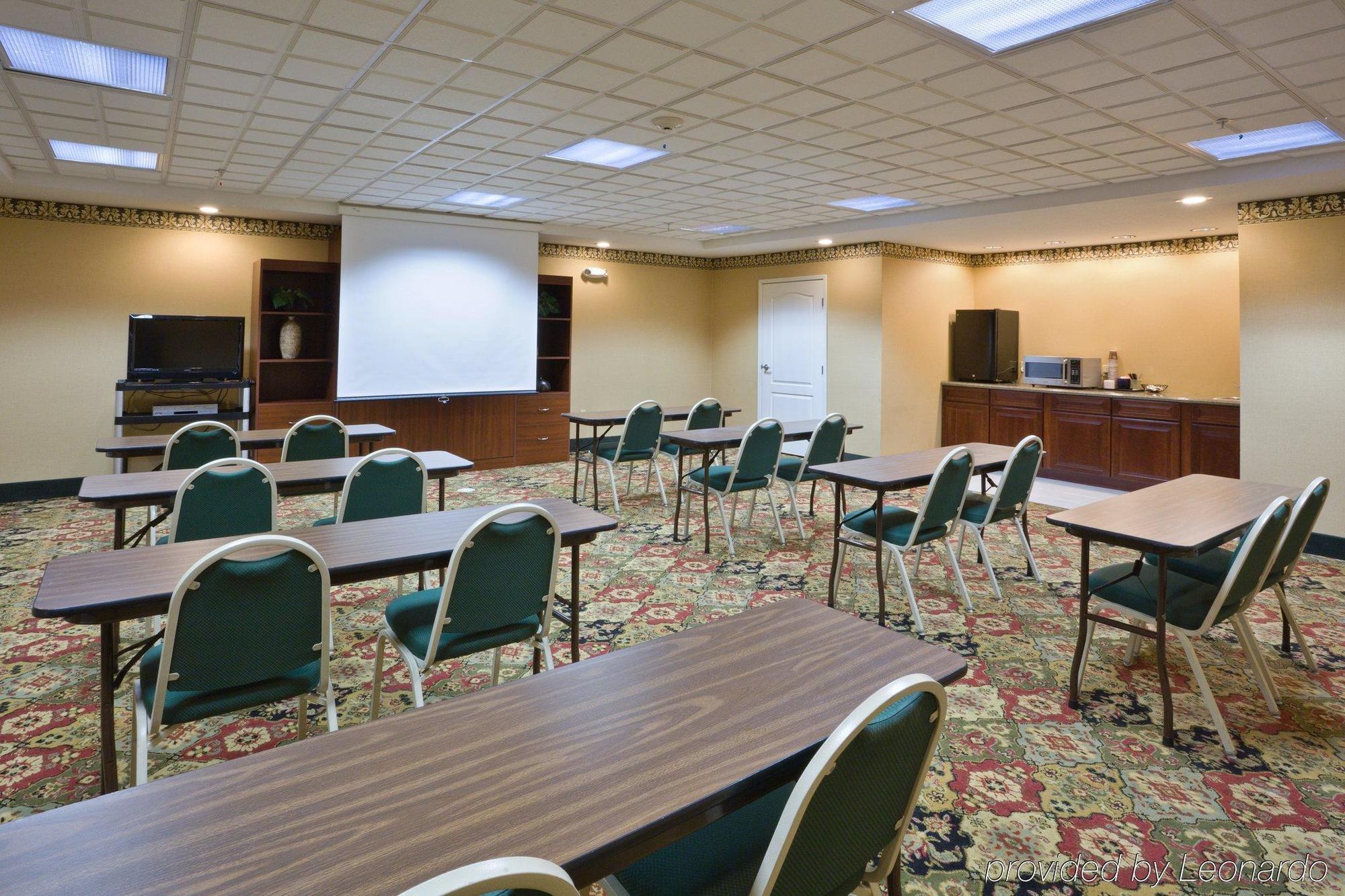 Holiday Inn Express Jackson By Ihg Экстерьер фото